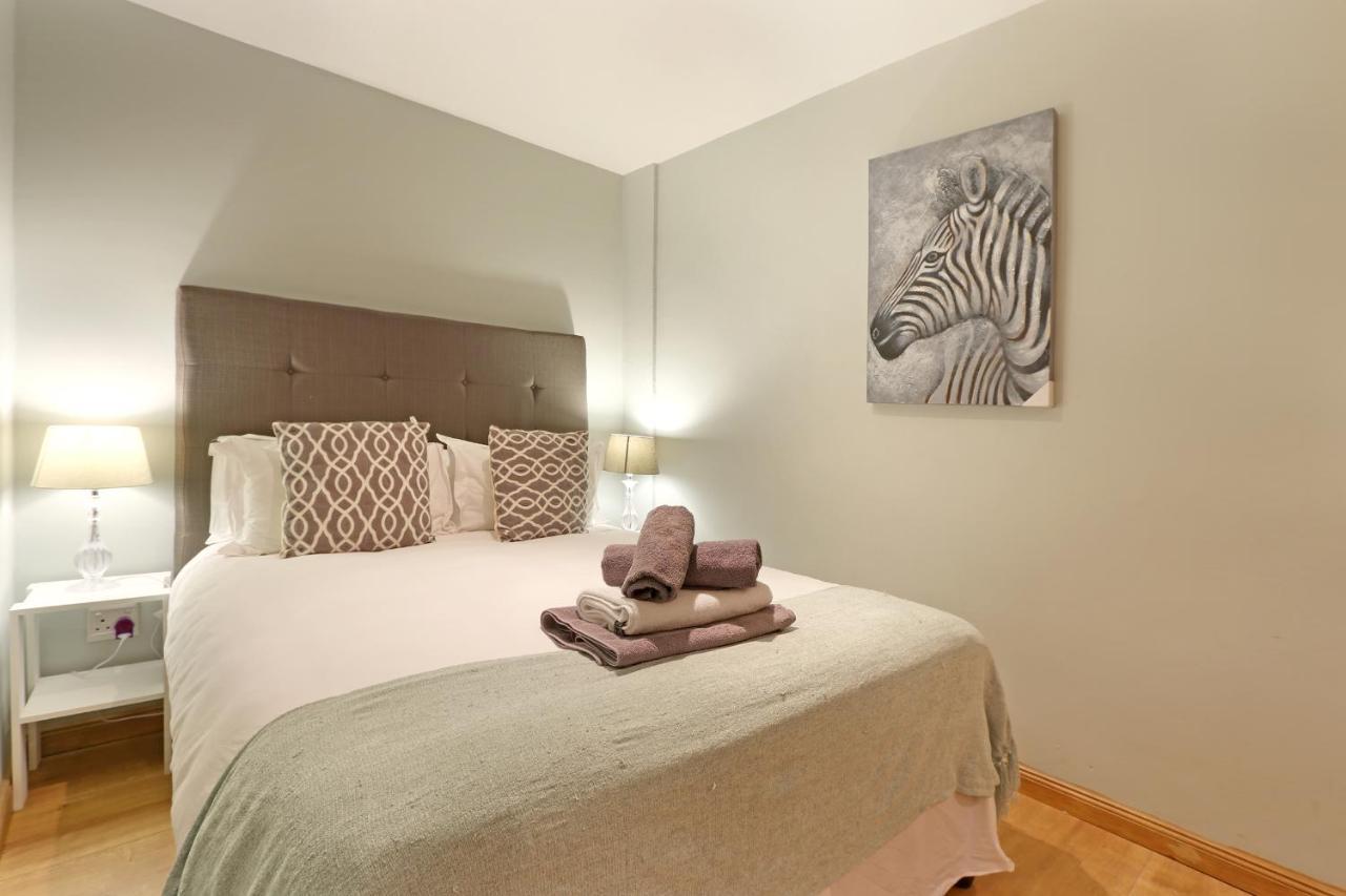 The Rhino Hotel & Apartments Кейптаун Екстериор снимка