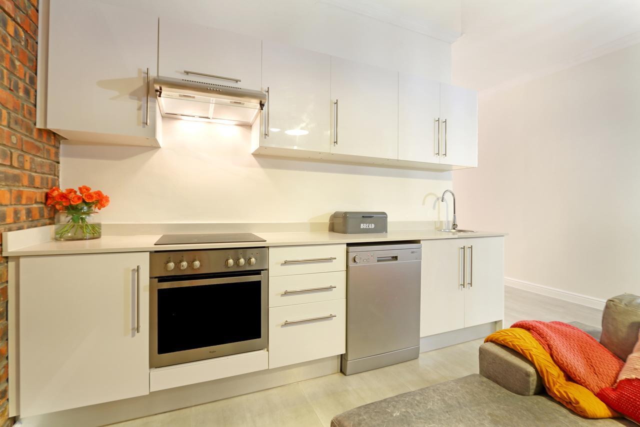The Rhino Hotel & Apartments Кейптаун Екстериор снимка